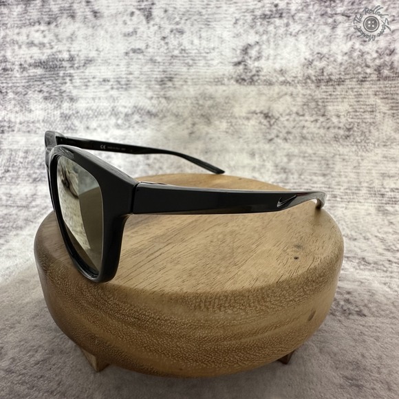 New Nike Rebelry DV6956 011 Sunglasses‎ Black Frame Gold Lens 52-20-140 main image 6